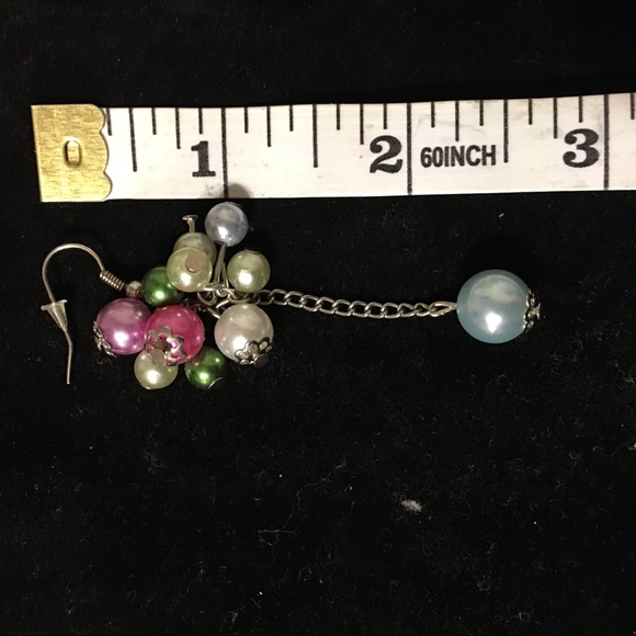 Set of fun earrings from New York and Company - Picture 6 of 6